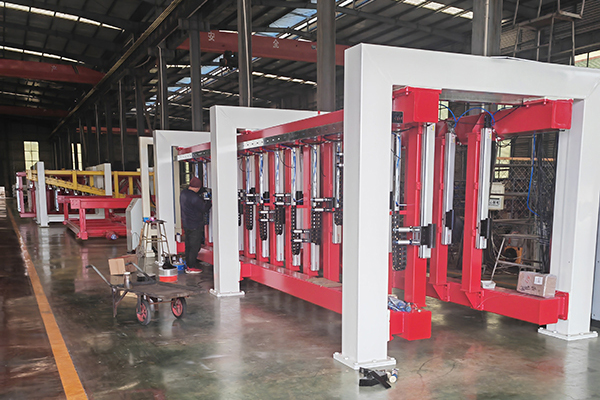 TM700+搭配26轴伺服在加气砖切割机上的应用